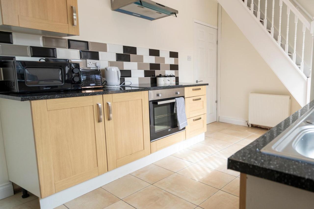 Entire House-Merseyside-Liverpool Birkenhead Exterior photo